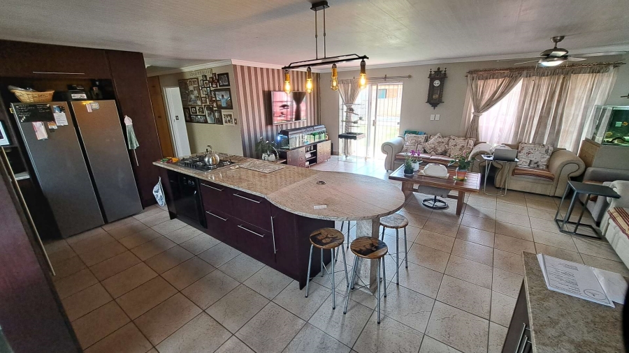 4 Bedroom Property for Sale in Uitsig Free State